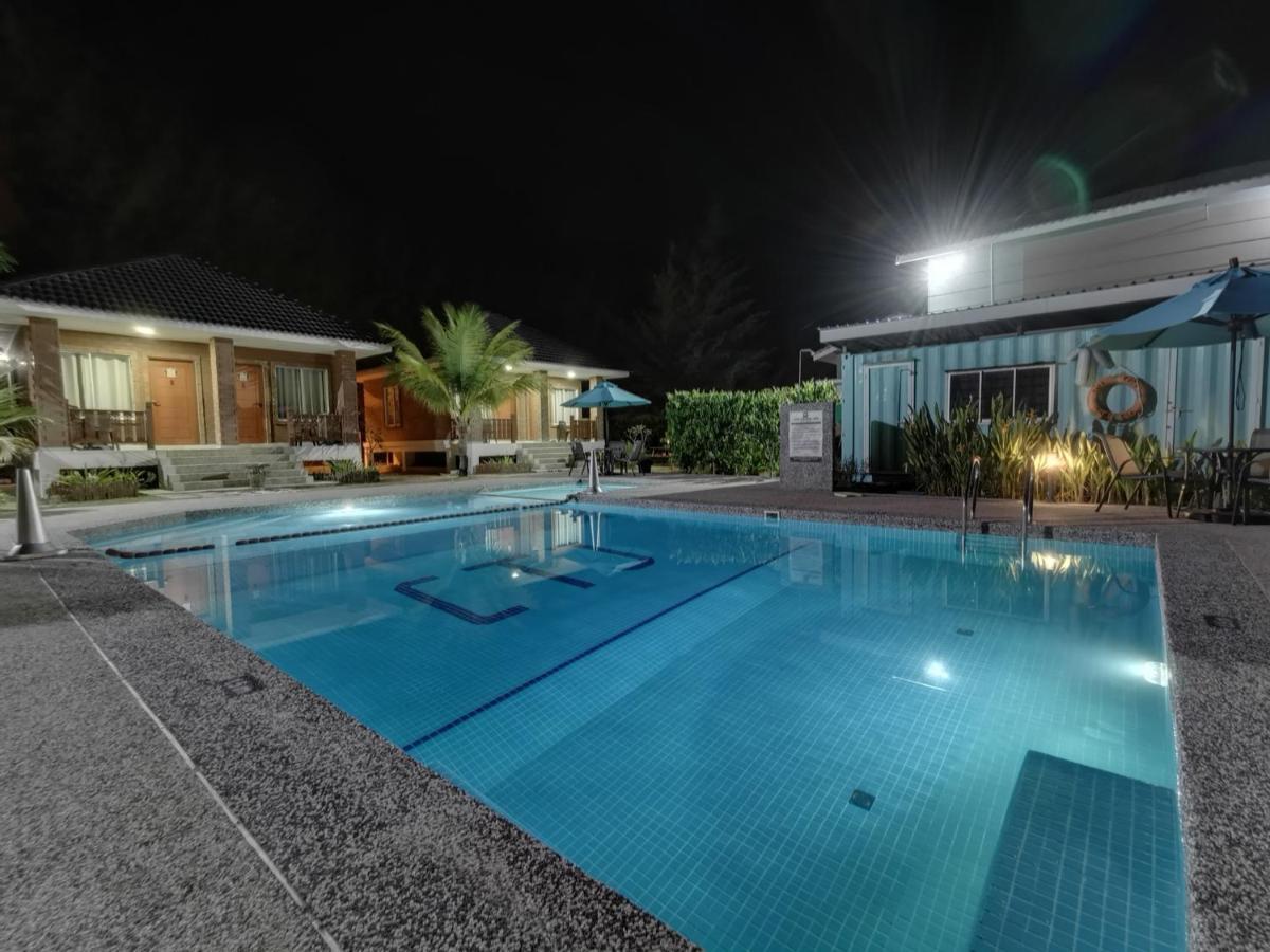 Casa Tanjung Jara Hotel Dungun Exterior photo