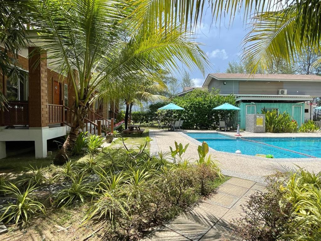 Casa Tanjung Jara Hotel Dungun Exterior photo