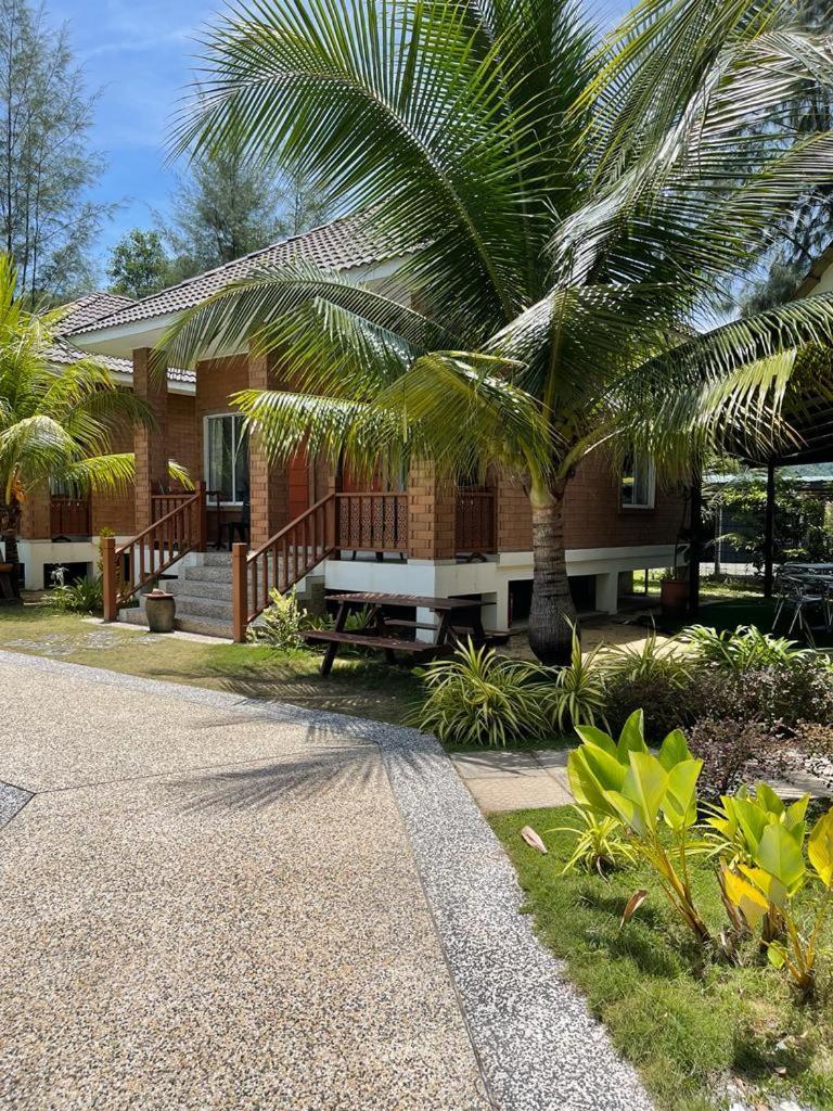 Casa Tanjung Jara Hotel Dungun Exterior photo