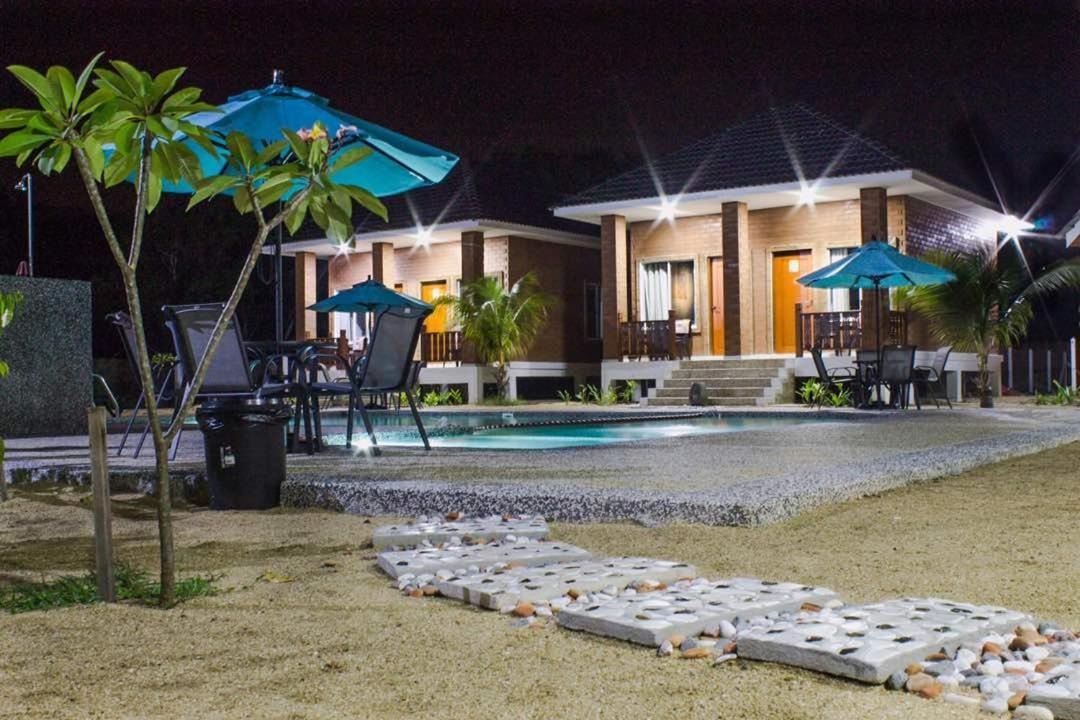 Casa Tanjung Jara Hotel Dungun Exterior photo