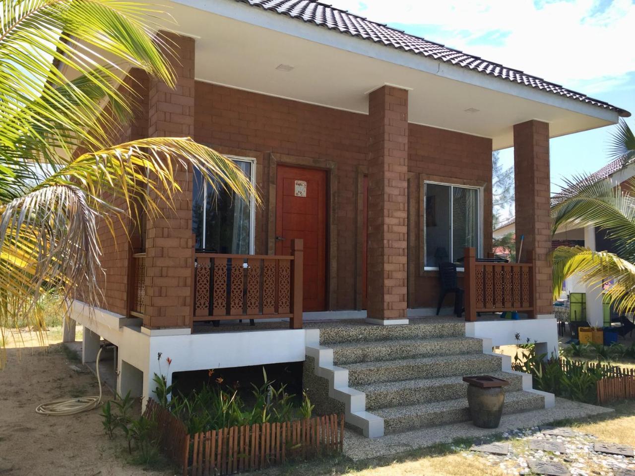 Casa Tanjung Jara Hotel Dungun Exterior photo